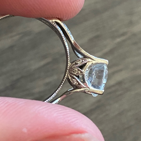 Discontinued Tacori Ribbon Engagement Ring 6.5 - Picture 2 of 7